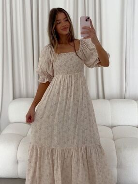Livvy Smocked Puff Sleeve Maxi Dress in pink Floral